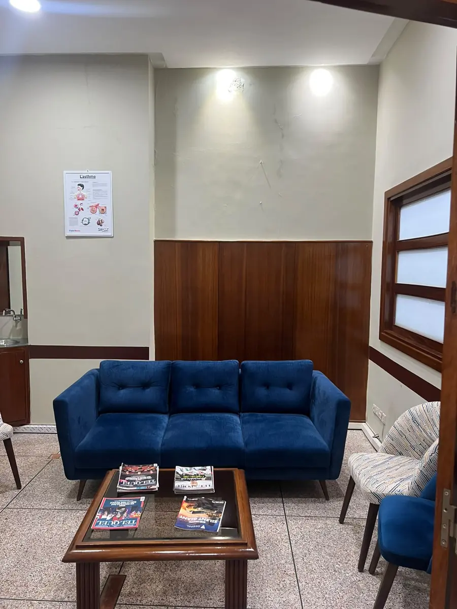 Espace d'attente du cabinet de pneumologie, Maârif Racine